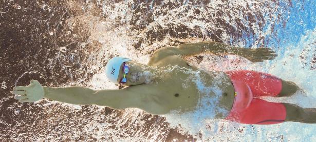 IM电竞注册-赛道上的绝对统治，梅赛德斯横扫哈斯，塞恩斯状态火热点燃赛季