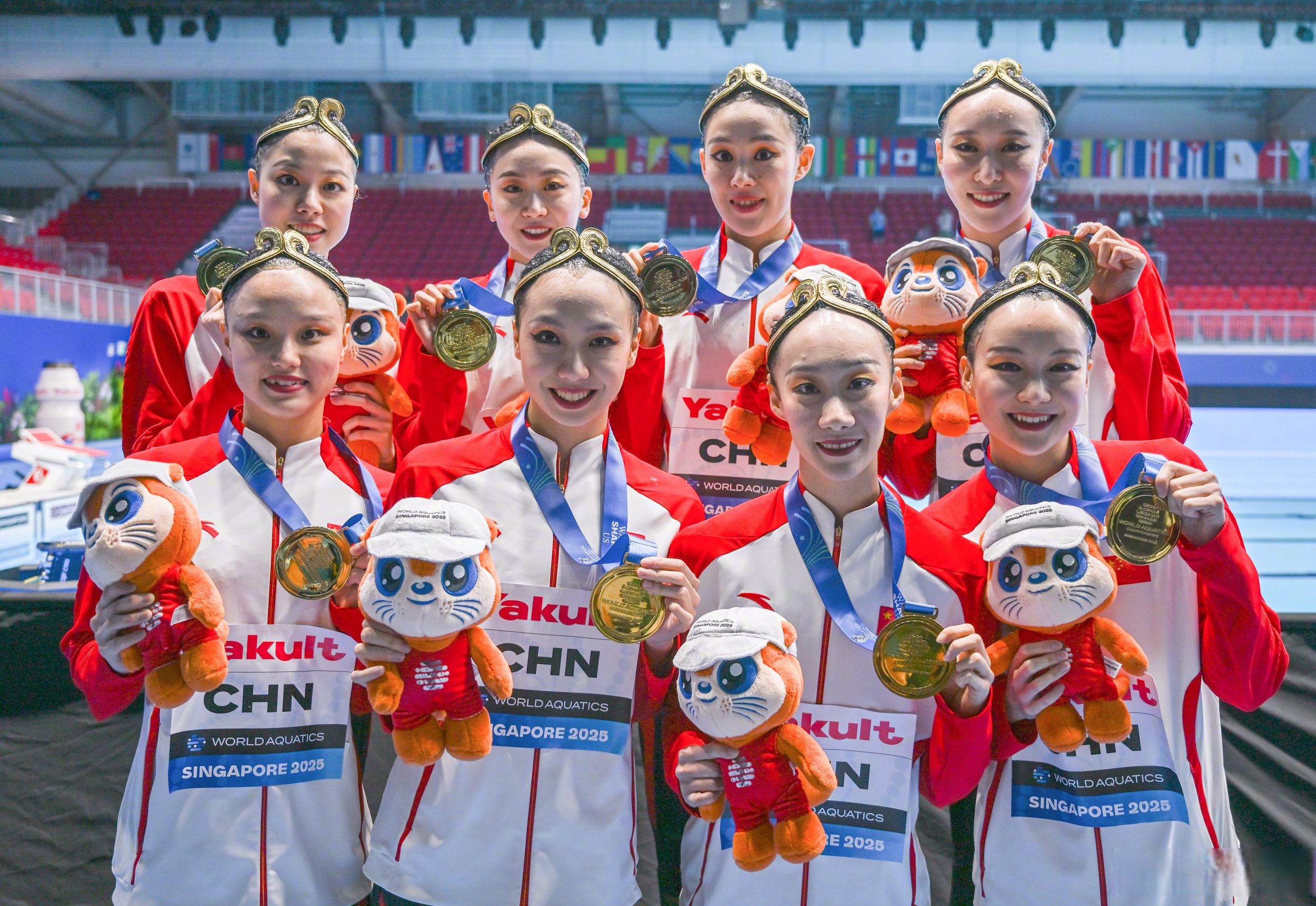 加拿大花游队获得团体自由自选金牌 加拿大花游队获得团体自由自选金牌