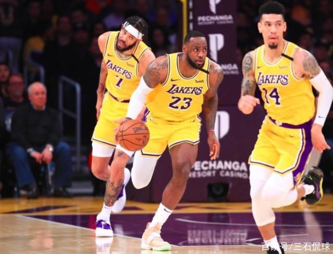 关于江苏队轻取上海队，浓眉哥关键制胜的信息