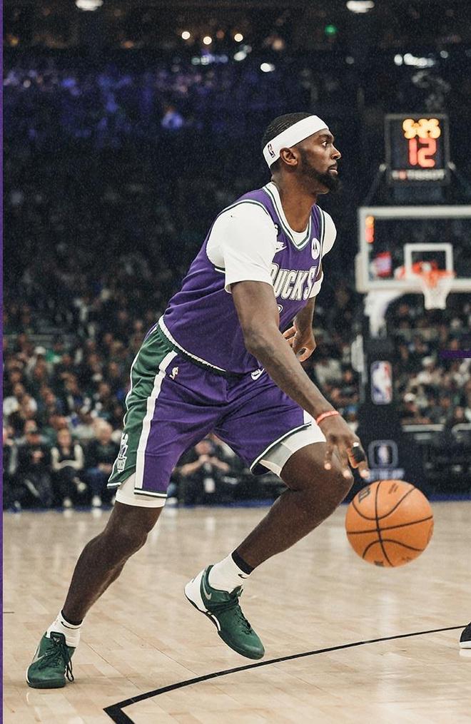 青岛队完胜雄鹿,塔图姆高光表现的简单介绍 青岛队完胜雄鹿,塔图姆高光表现的简单介绍