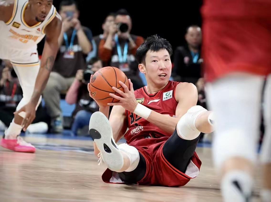 包含篮网完胜猛龙，周琦高光表现的词条