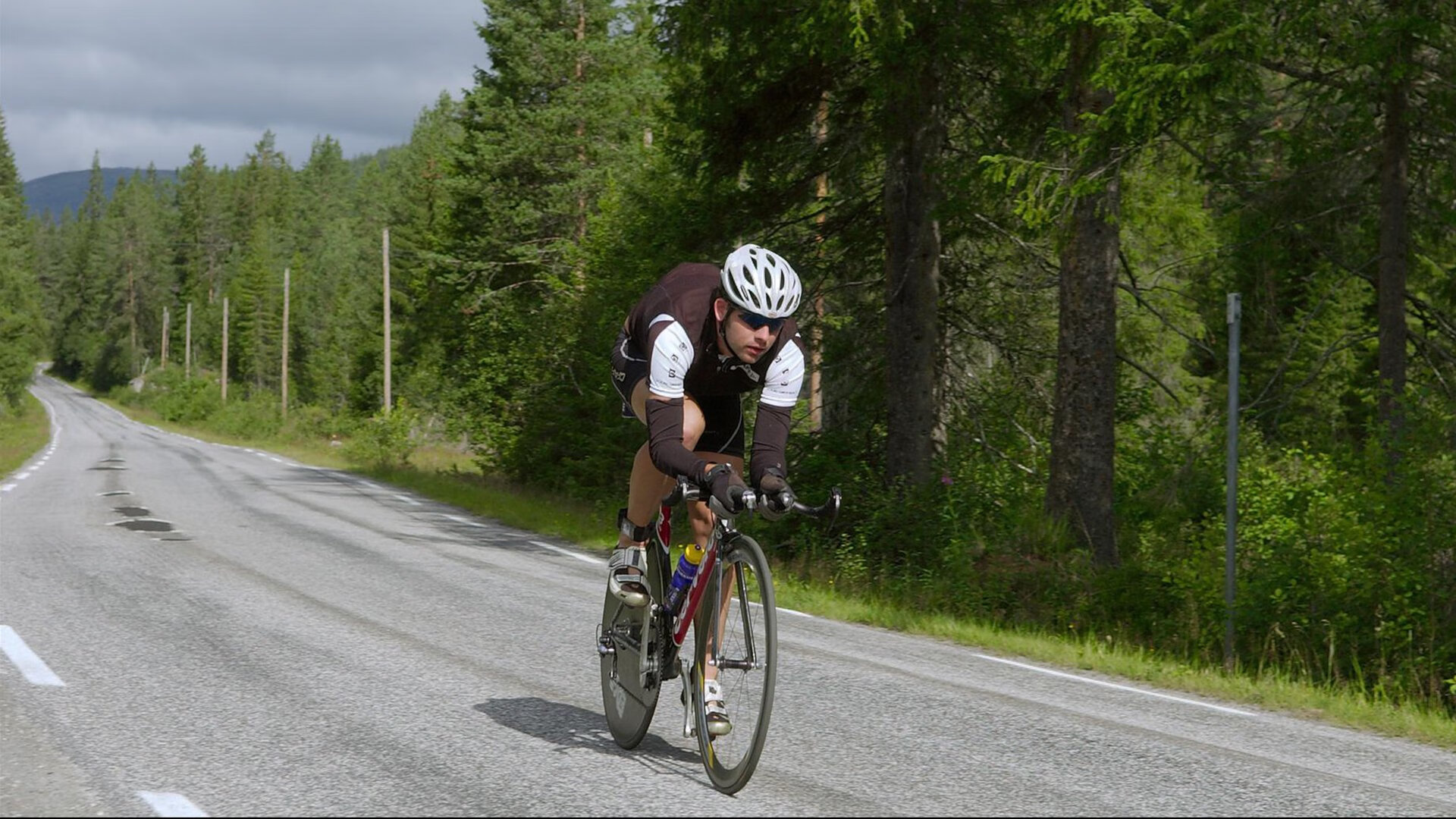 铁血防守锁死尼斯，帕尔默一剑封喉成关键先生