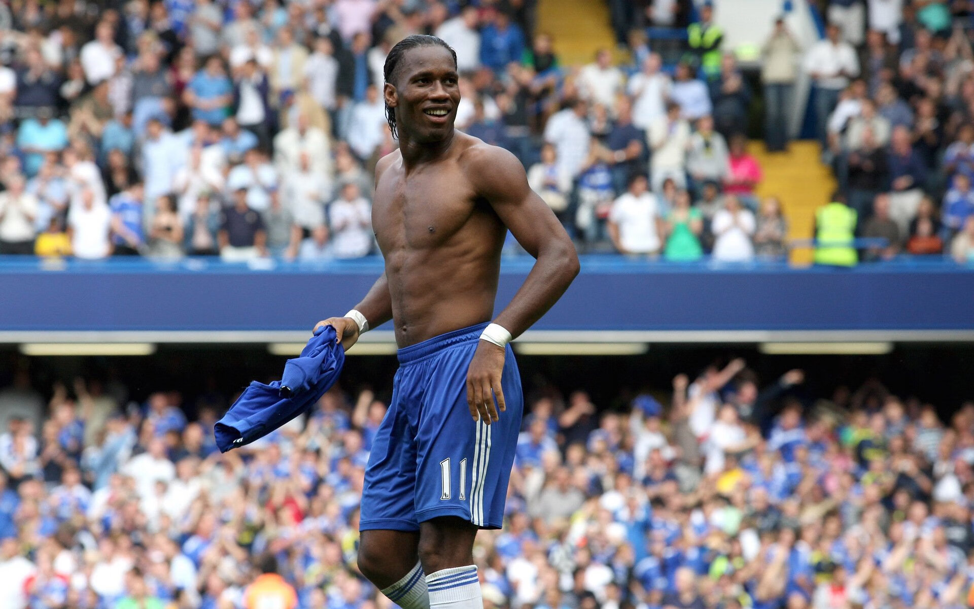 欧冠半决赛焦点战，魔术翻盘火箭，一场永载史册的逆转传奇