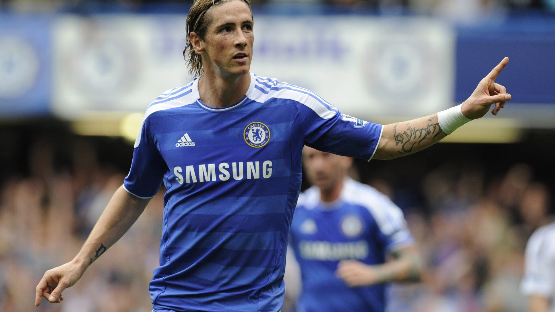 超越红土，德约科维奇ATP总决赛轻取法网，以惊艳之姿重定义网球传奇